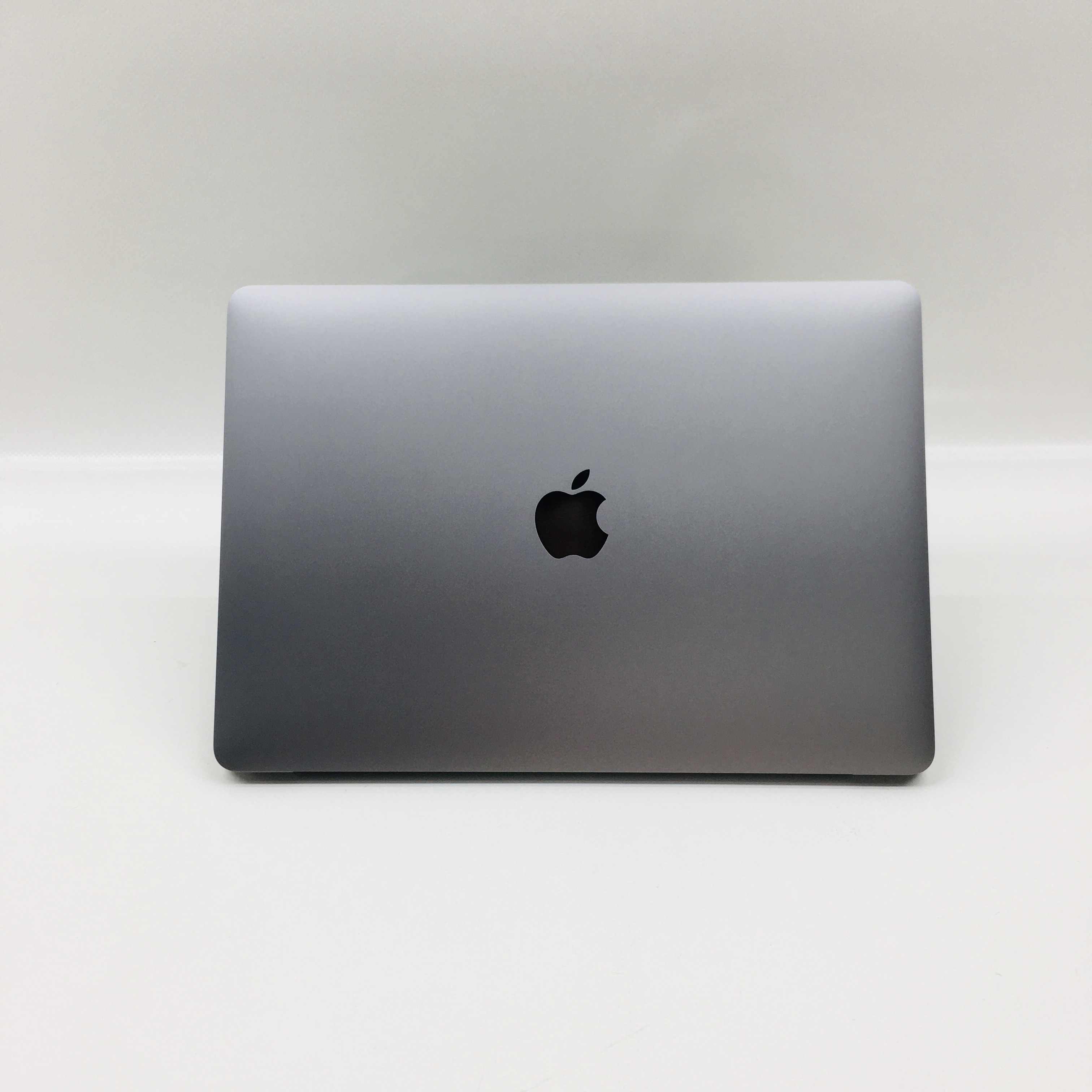 MacBook Pro 13" M1 2020 (Apple M1 3.2 GHz 16 GB RAM 2 TB SSD), Space Gray, Apple M1 3.2 GHz, 16 GB RAM, 2 TB SSD, image 4